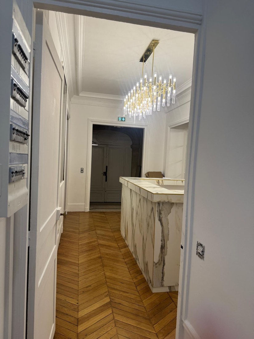 Enfilade haussmannienne du centre, parquet en chevron